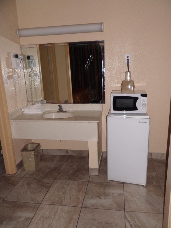 America's Best Inn Lakeland image 6